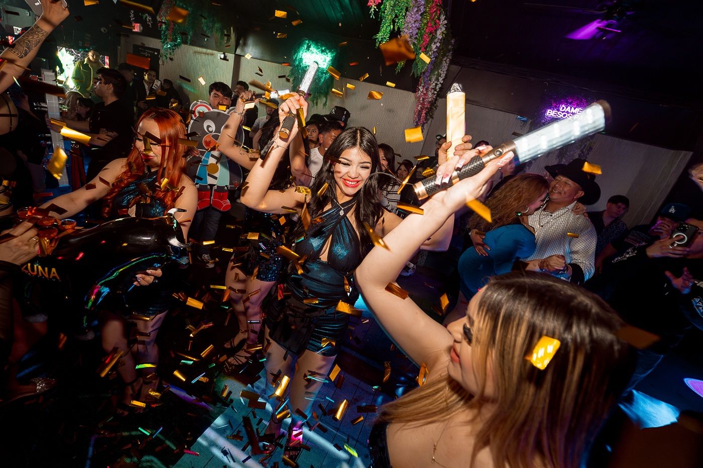 Vive tu próxima fiesta latina en Las Vegas 2026 en Zuna Nightclub.
